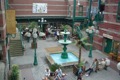 Flea market gallery